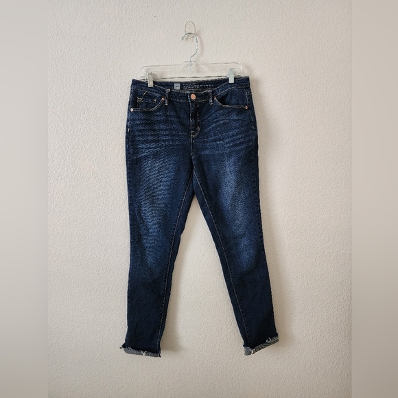 Massimo Women's 8R Curvy Skinny Raw Hem Dark Wash Denim Jeans - Picture 4 of 6